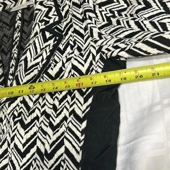 Chico chevron textured fitted one button closure blazer,
Multi media, NWOT - Picture 12 of 15